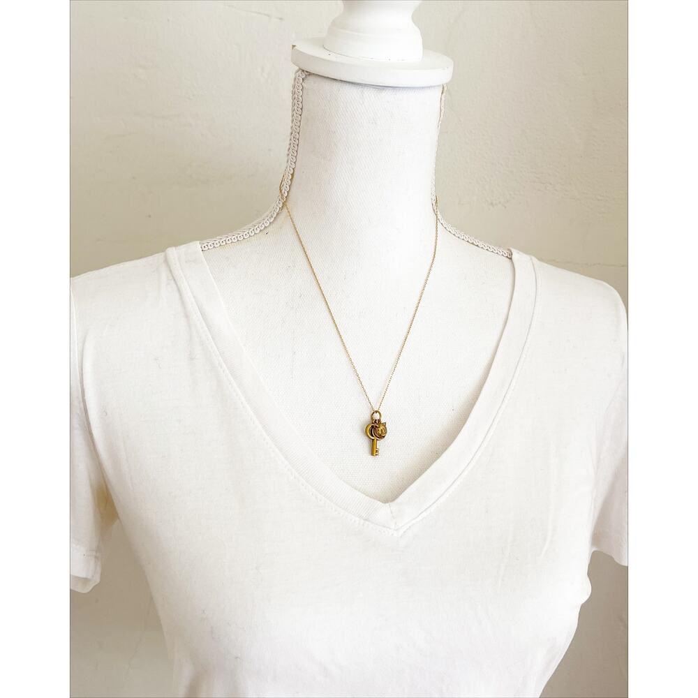 GUCCI Marmont Key Pendant Necklace Zipper Pull Tiger Head Stamped Gold Tone - Picture 6 of 11